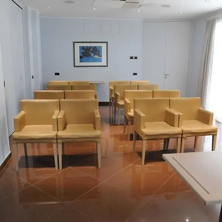 Chiaraluna Hotel