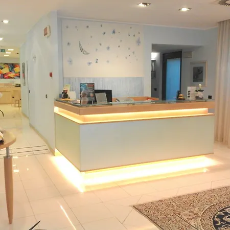 Chiaraluna 4* Civitanova Marche