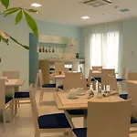 호텔 Chiaraluna 3*