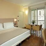 호텔 Chiaraluna 3*