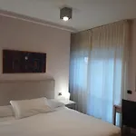 Chiaraluna 호텔
