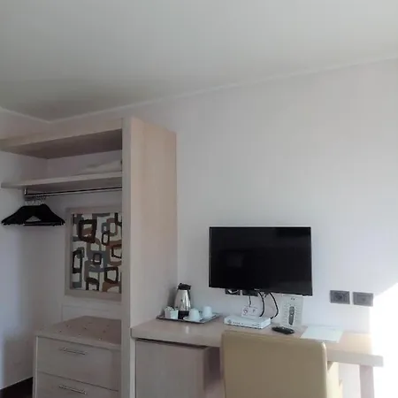 Chiaraluna ホテル