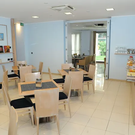 Chiaraluna ホテル 4*