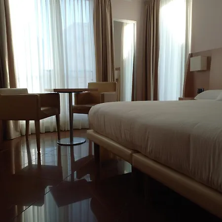 Hotel Chiaraluna Civitanova Marche