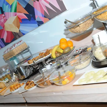 Hotel Chiaraluna 3*