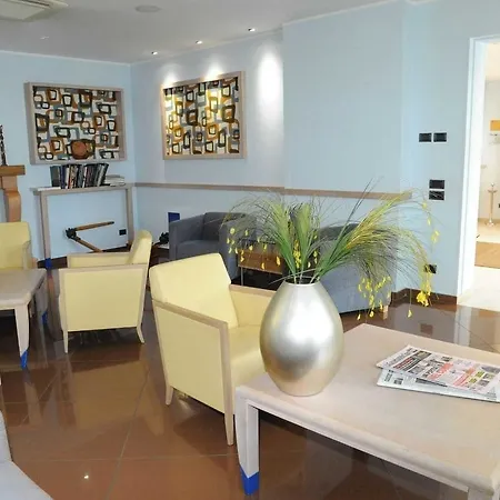 Hotel Chiaraluna Civitanova Marche